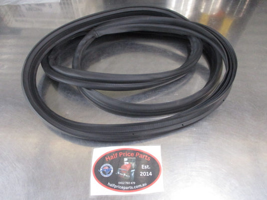 Kia Rio Genuine Tail Gate Opening Weatherstrip New Part