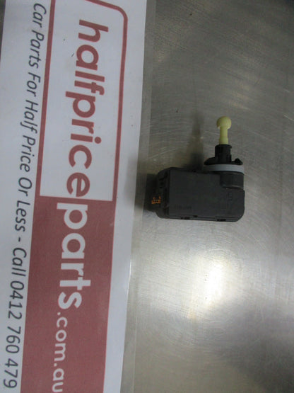 Holden Astra K Genuine Headlight Level Motor New Part