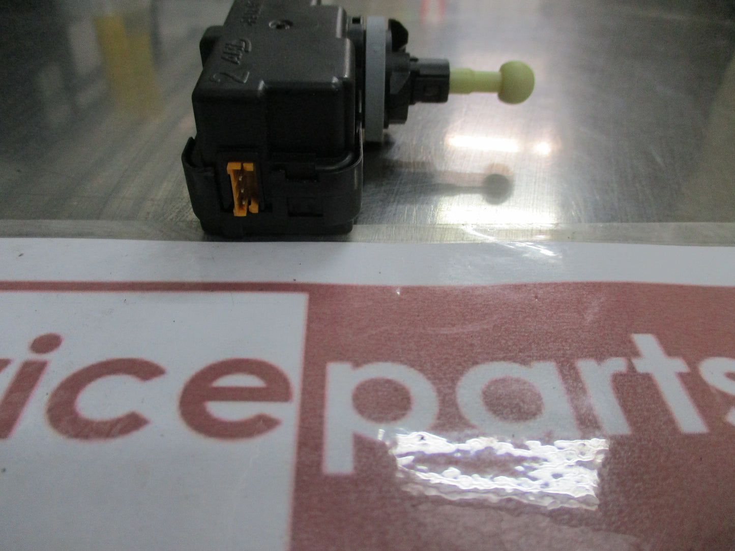 Holden Astra K Genuine Headlight Level Motor New Part