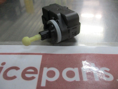 Holden Astra K Genuine Headlight Level Motor New Part