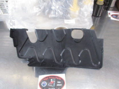 Kia Carnival Genuine Right Hand Side Panel Cover New Part