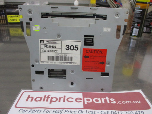 Holden VE Calais L3-4 Genuine Radio Box Used Part