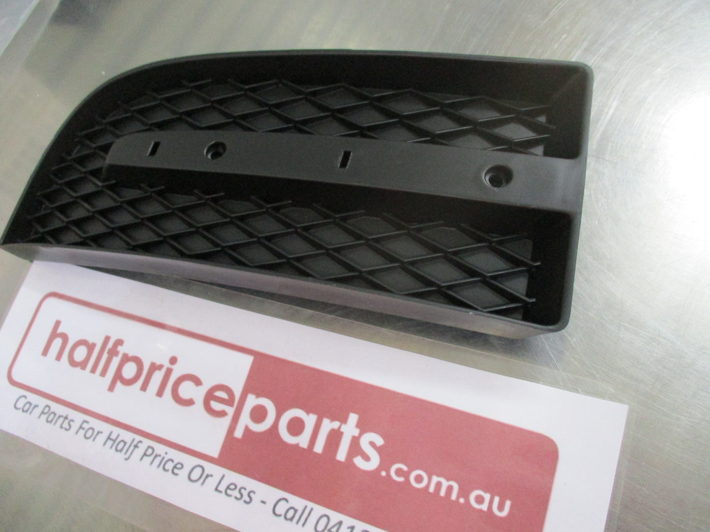 Holden Barina Genuine Front Right Bumper Fascia Opening cover New Part