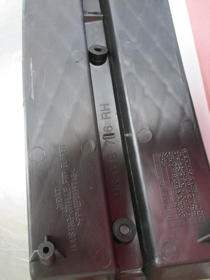 Holden Barina Genuine Front Right Bumper Fascia Opening cover New Part