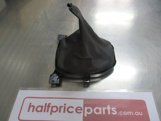 Holden Commodore VE/ HSV/ GTS/ SS Genuine Manual Shifter Boot Cover New Part
