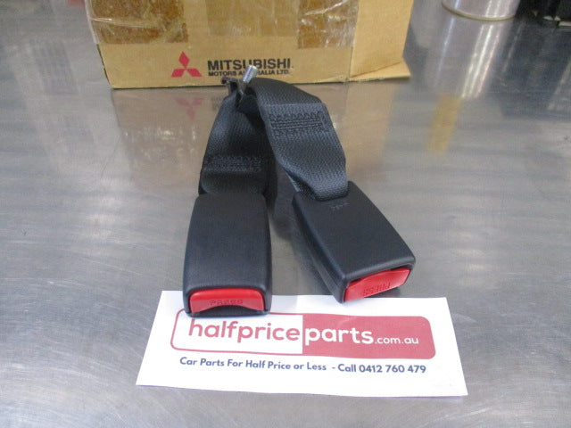 Mitsubishi 380 Genuine Right Hand Rear Inner Seat Belt Buckles (Black) New Part