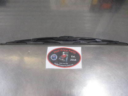 Kia Rondo Genuine Drivers Windscreen Wiper ASM New Part
