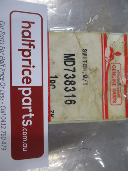 Mitsubishi Pajero Genuine Gearshift Reverse Switch New Part