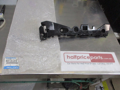 Mazda 3 Sedan Genuine Right Hand Rear Side Bumper Retainer New Part