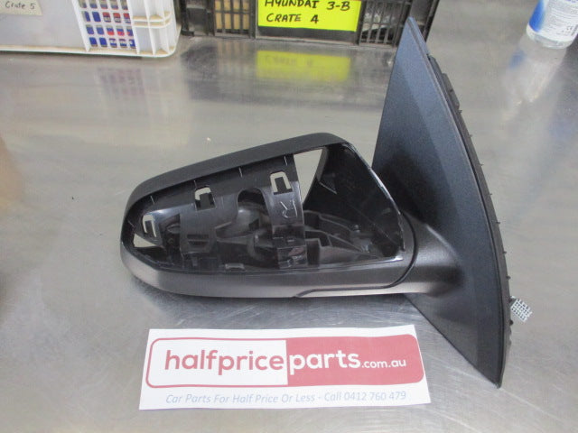 Holden VF Commodore Right Hand Front Exterior Mirror Housing (No Glass) New Part