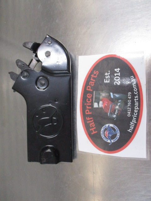 Kia Carnival Genuine Right Hand Rear Door Latch Assembly New Part