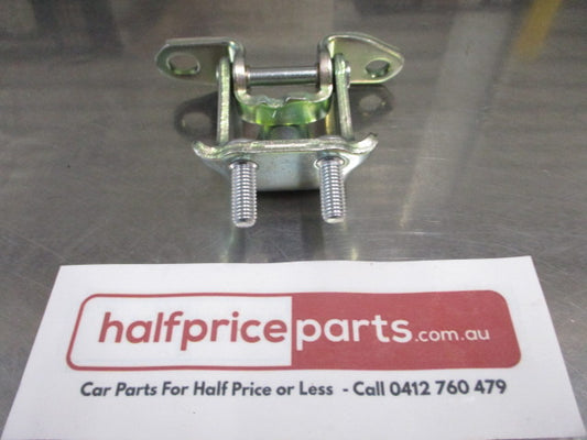 Mitsubishi Eclipse Cross Genuine Right Hand Rear Upper Door Hinge New Part