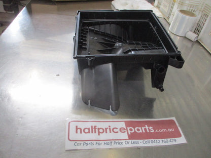 Holden Cruze Genuine Lower Air Cleaner Filter Box Assembly New Part