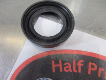 Kia Carnival/Magentis/Optima/Rio/Sportage/Hyundai Genuine Oil Seal Models New Part.