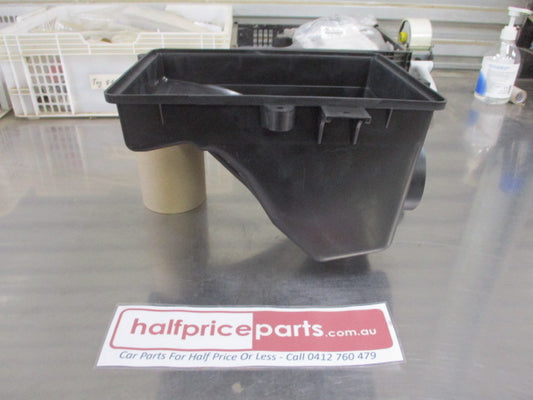 Holden VY/VZ Commodore Genuine Lower Air Box Assembly New Part