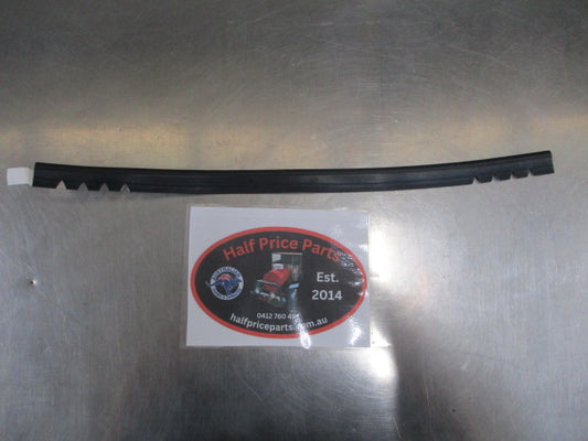 Kia Rio Genuine Right Hand Rear Side Window Glass Molding New Part