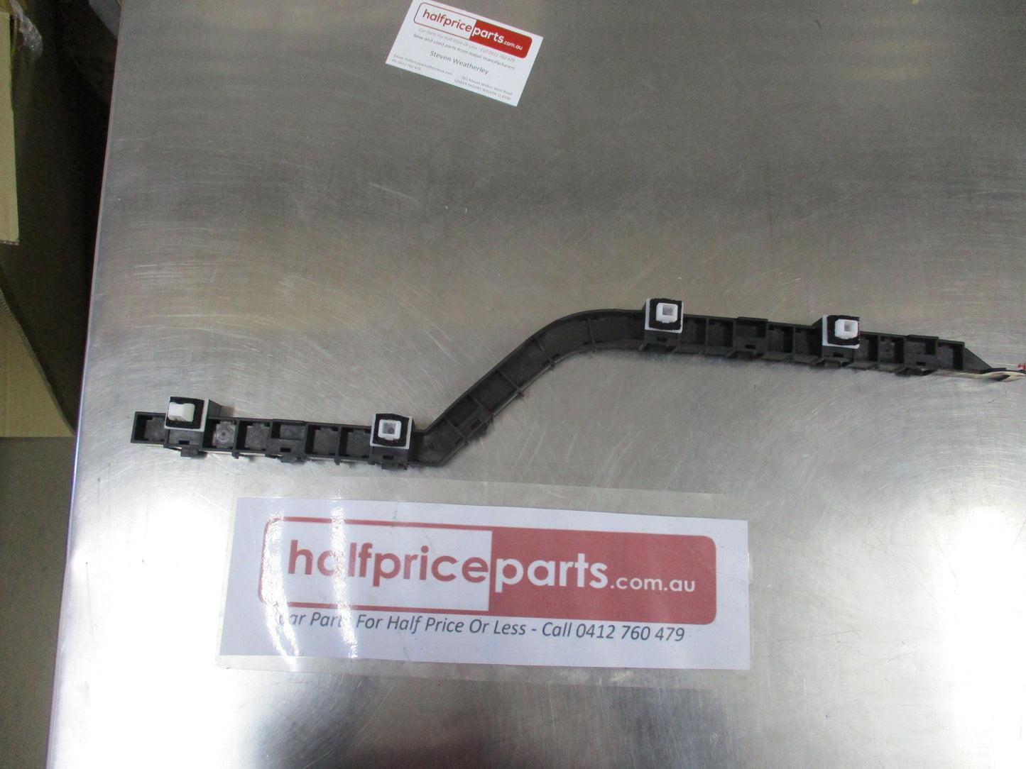 Honda Odyssey Genuine Right Hand Rear Bumper Side Spacer Bracket New Part