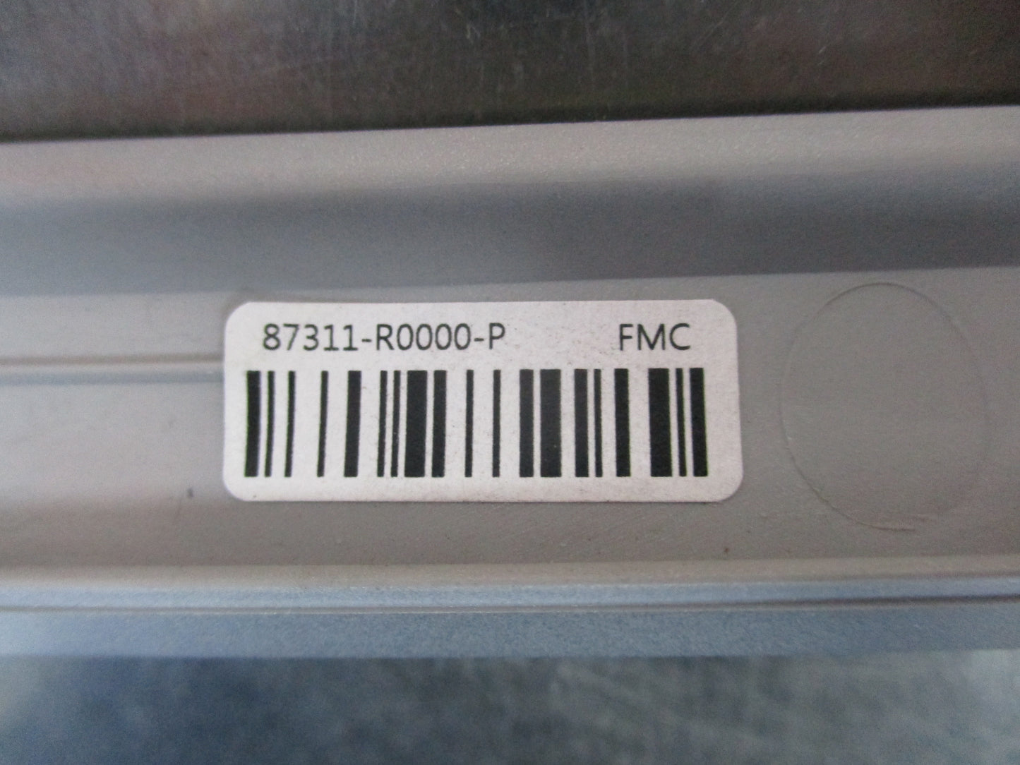 Kia Carnival Genuine Upper Boot Lid Moulding New