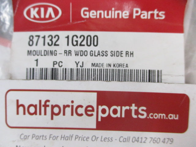 Kia Rio Genuine Right Hand Rear Side Window Glass Molding New Part