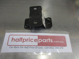 Holden Commodore VY-VZ-WK-WL Genuine Right Rear Reio Bracket New Part