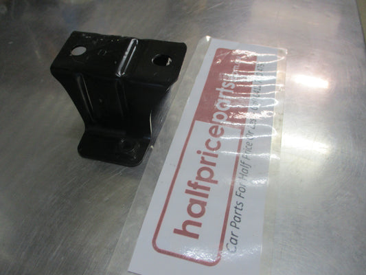 Holden Commodore VY-VZ-WK-WL Genuine Right Rear Reio Bracket New Part