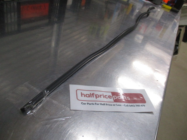 Mitsubishi Grandis Genuine Upper Windshield Moulding New Part