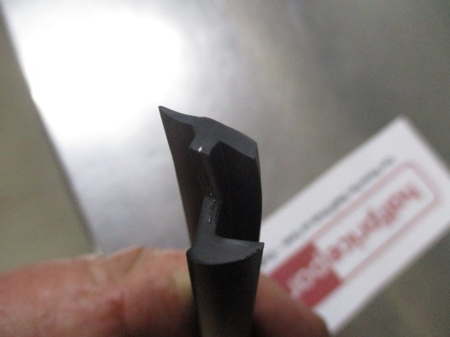 Mitsubishi Grandis Genuine Upper Windshield Moulding New Part