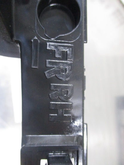 Mitsubishi Lancer Evolution Genuine Right Hand Front Bumper Side Bracket New Part