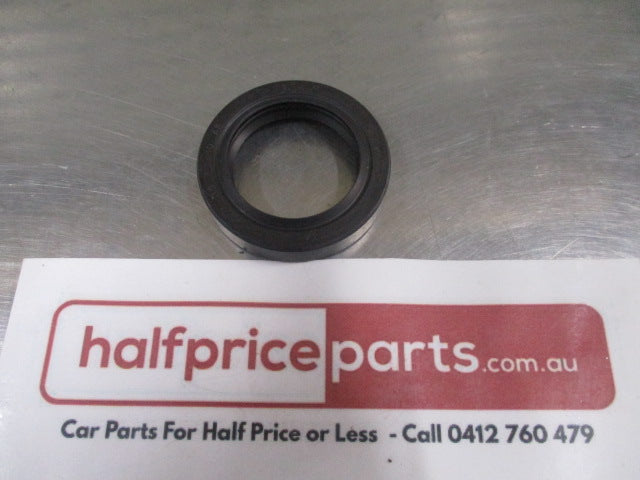 Mitsubishi Triton/Pajero/Pajero Sport Genuine Transfer Case Output Shaft Oil Seal New Part