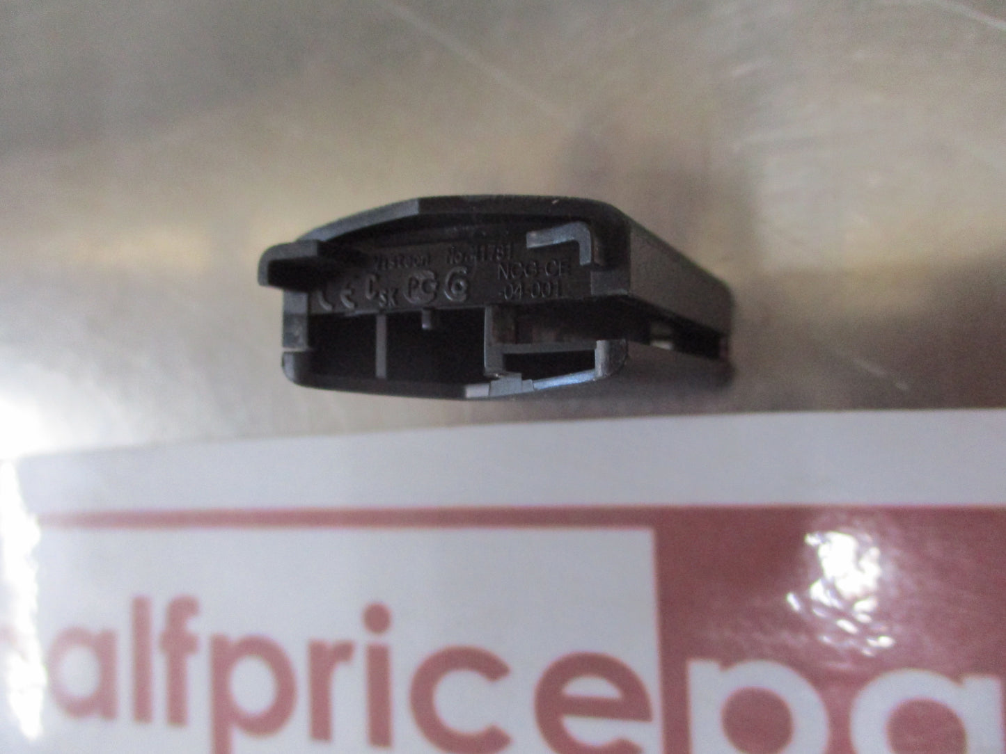Mazda 3 Genuine Keyless Transmitter (Suits Flip Key) New Part