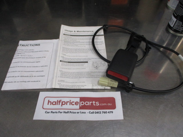 Mitsubishi ZK Outlander Genuine Left Hand Front Inner Seat Belt Buckle New Part