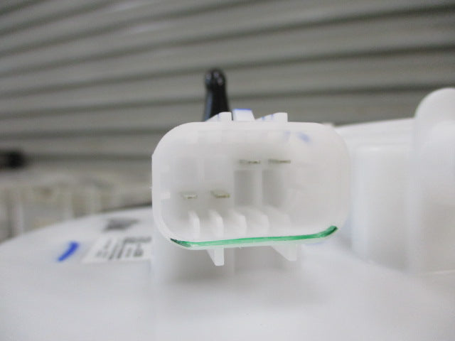 Holden Acadia Genuine Electric Fuel Pump With Level Sensor New Part