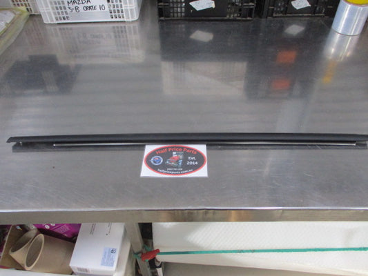 Kia Cerato Genuine Left Hand Outer Rear Belt Moulding New Part