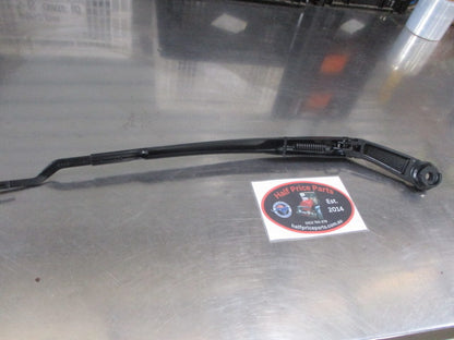 Kia Rondo Genuine Left Hand Front Replacement Wiper Arm New Part