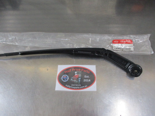 Kia Rondo Genuine Left Hand Front Replacement Wiper Arm New Part