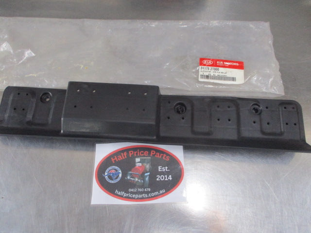 Kia Optima Genuine Left Hand Center Rear Floor Deflector New Part