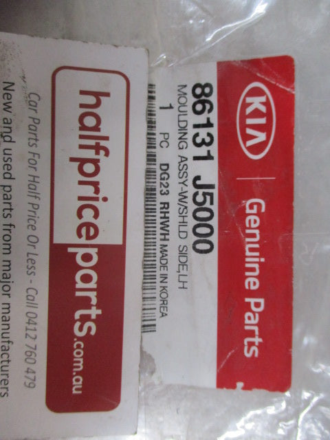 Kia Stinger Genuine Left Hand Windscreen Side Moulding New Part