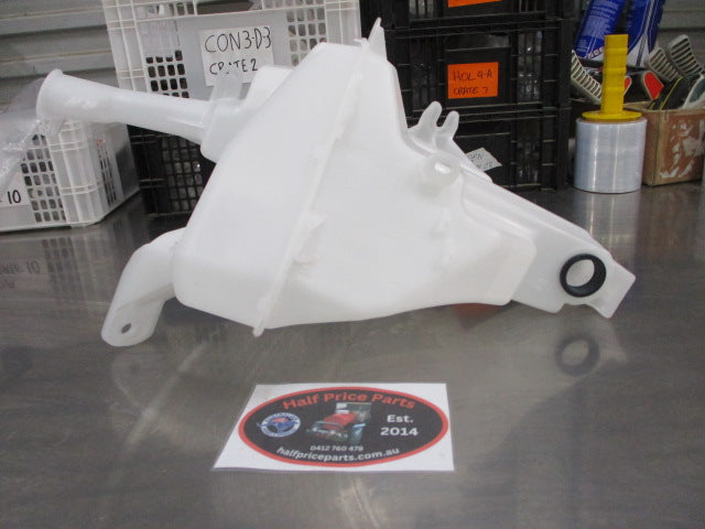 Kia Soul Genuine Windshield Washer Reservoir Assembly New Part
