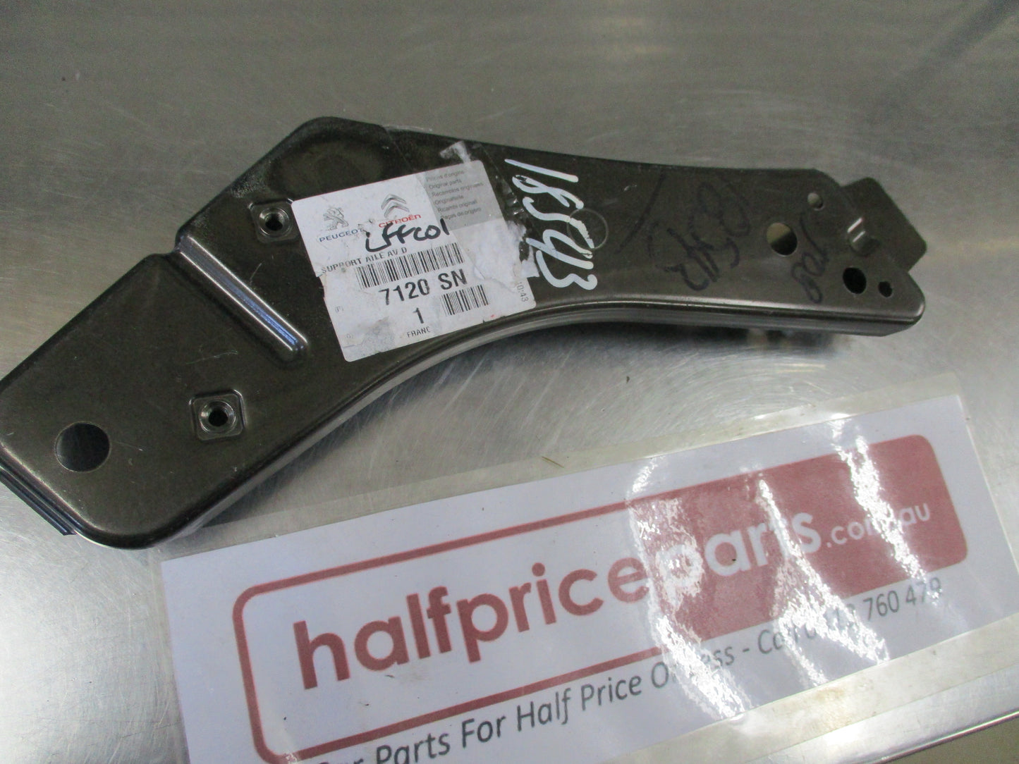 Peugeot 308 T7 Genuine Front Right Hand Guard Bracket New Part