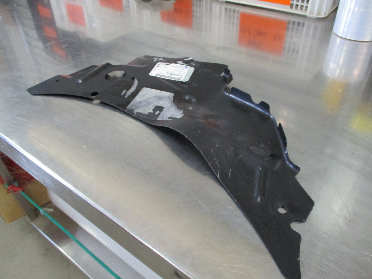 Holden Trax Genuine Front Left Side Wheelhouse Panel Brace New Part