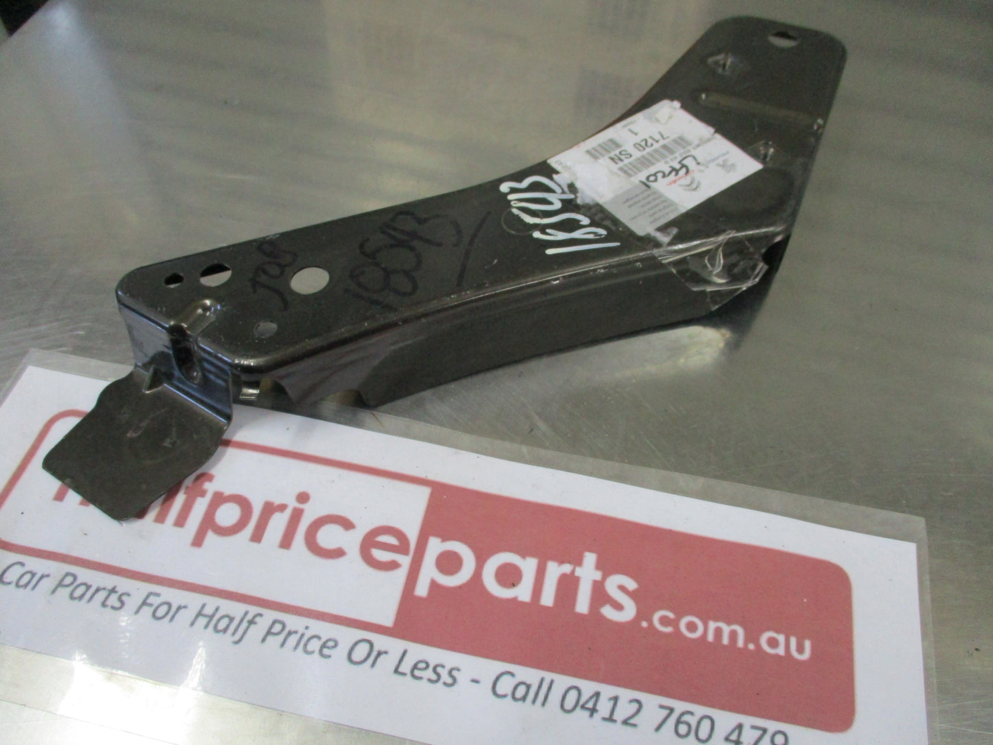 Peugeot 308 T7 Genuine Front Right Hand Guard Bracket New Part