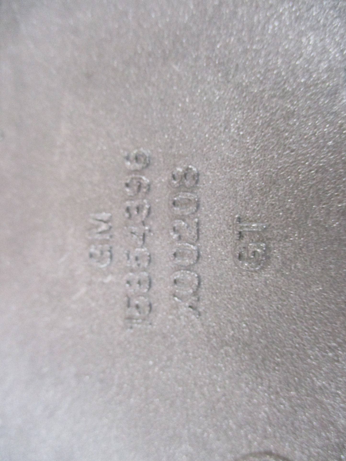 Holden Captiva Genuine Engine Mount Bracket Adapter New