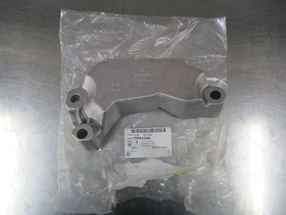 Holden Captiva Genuine Engine Mount Bracket Adapter New