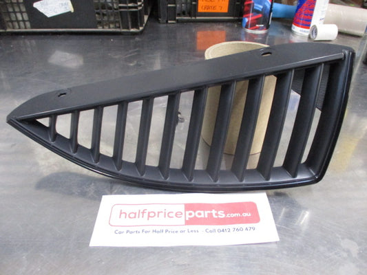 Mitsubishi Lancer Sportback/Ralliart Genuine Right Hand Front Grille New Part.