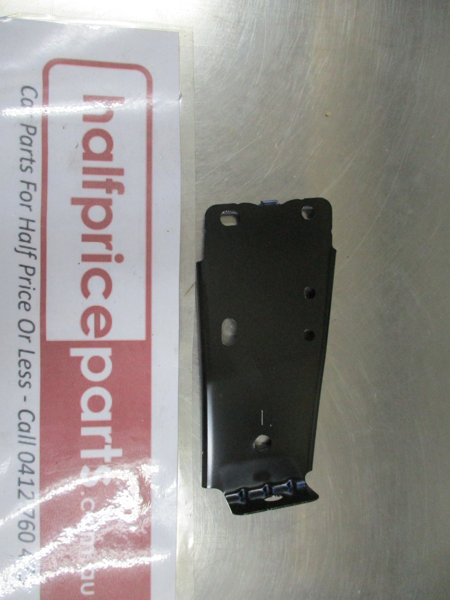 Nissan X-Trail Genuine Left Hand Side Rear Bumper Side Bracket New Part