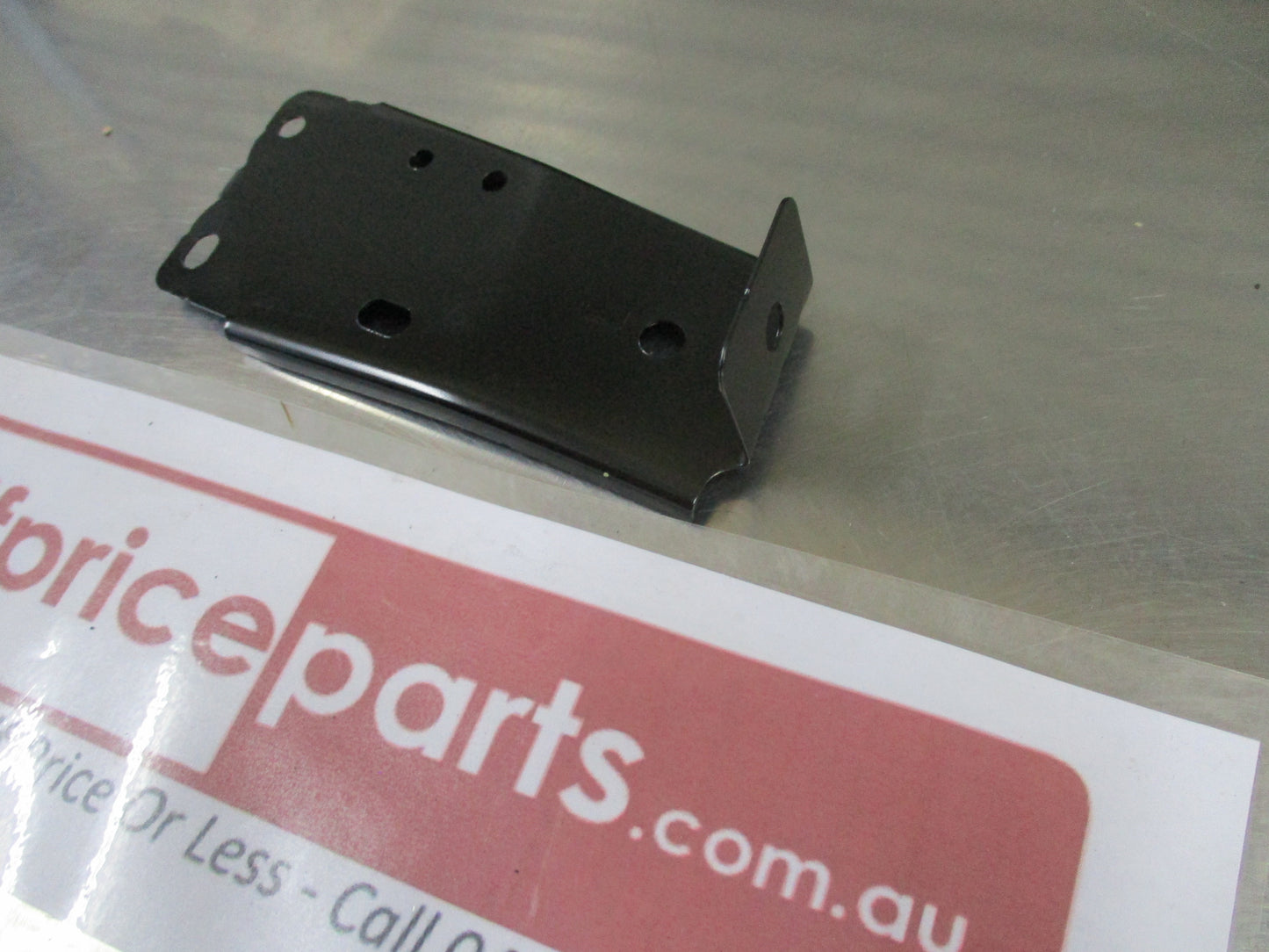 Nissan X-Trail Genuine Left Hand Side Rear Bumper Side Bracket New Part
