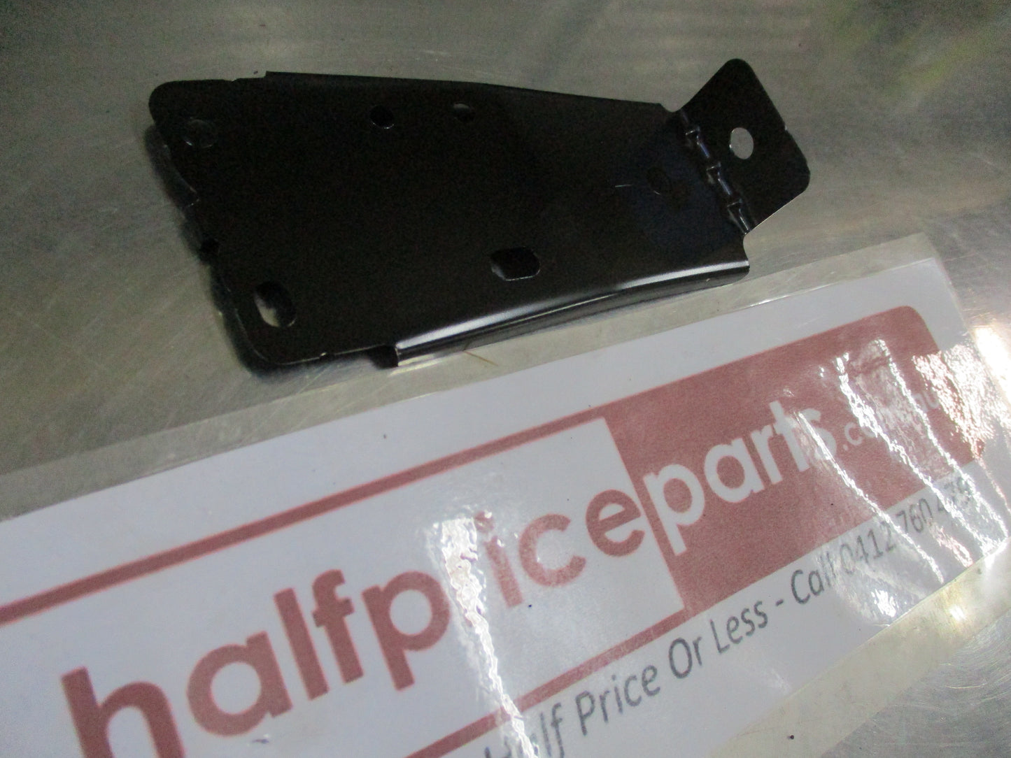 Nissan X-Trail Genuine Left Hand Side Rear Bumper Side Bracket New Part