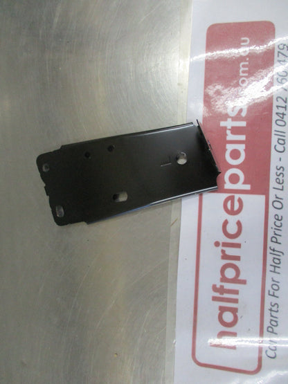 Nissan X-Trail Genuine Left Hand Side Rear Bumper Side Bracket New Part