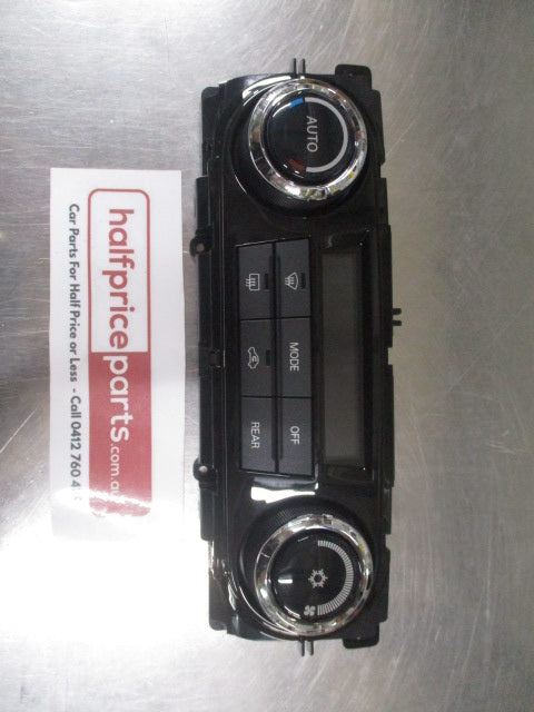 Mitsubishi Pajero Genuine Electronic Centre Heater Control Panel New Part