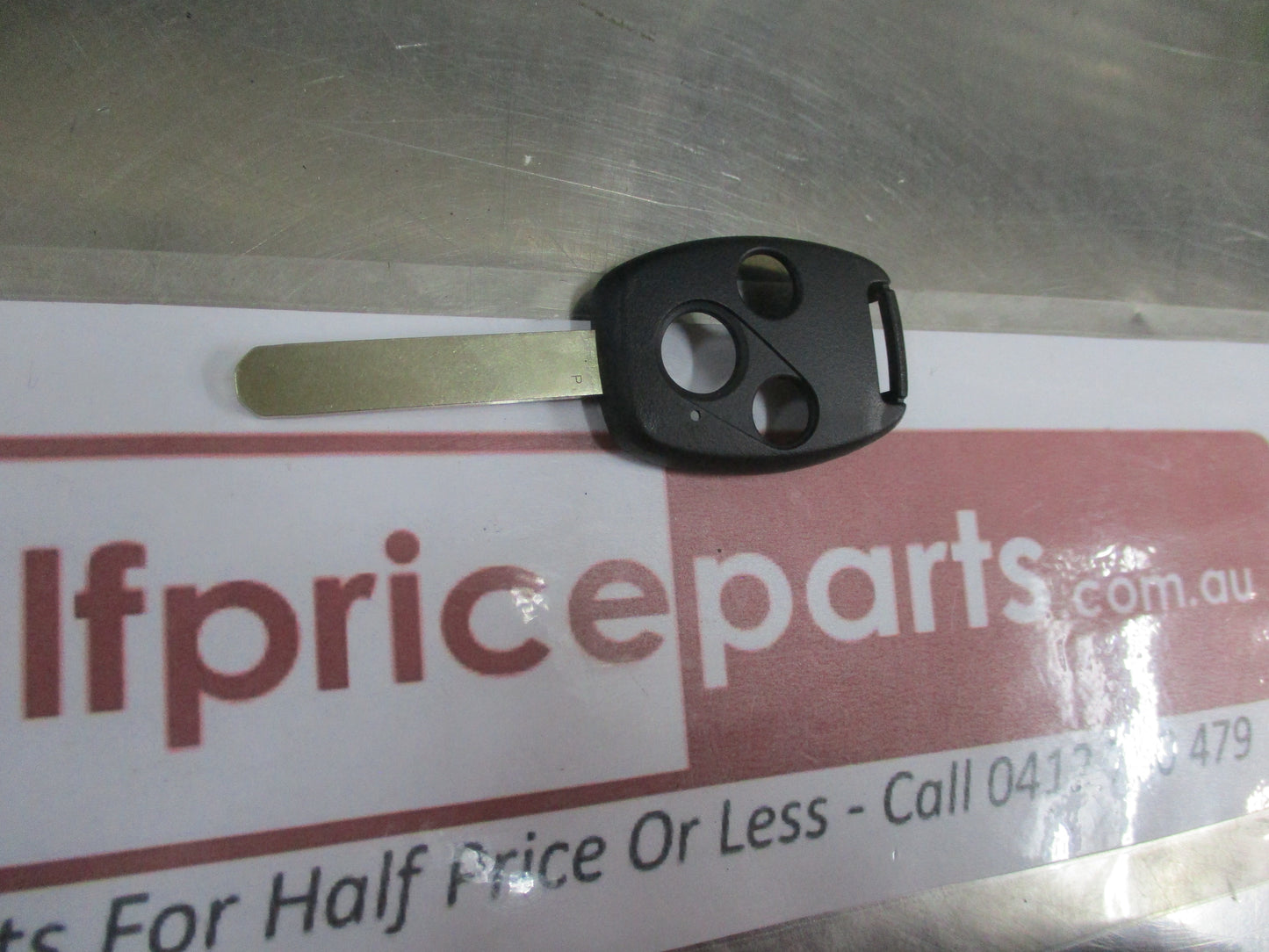 Honda Accord EX Genuine Uncut Top Case Transmitter Key New Part